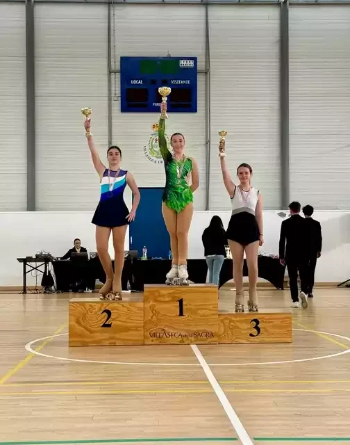 Éxito de las componentes del Club Patinaje Illescas en Villaseca de la Sagra (fotos)
